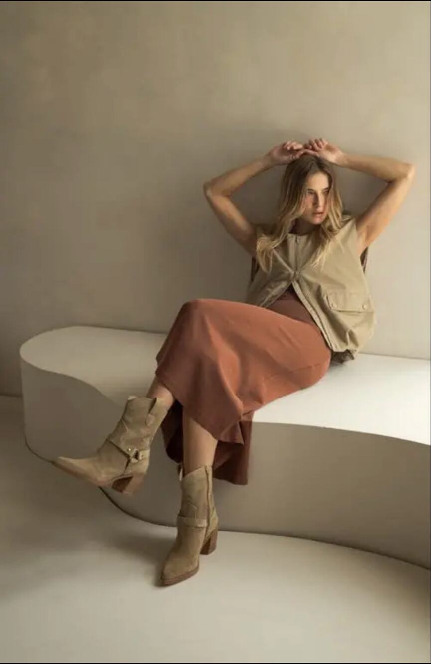 Dolce Vita Kenzen Tan Suede Western Gold Harness Cowboy Boots Size 8